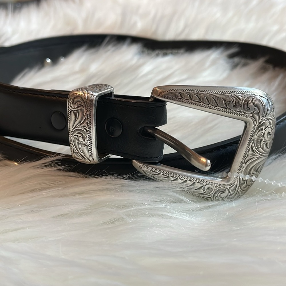 Nocona Mens Western Round Silver Oval Concho Leather Belt Sz 44